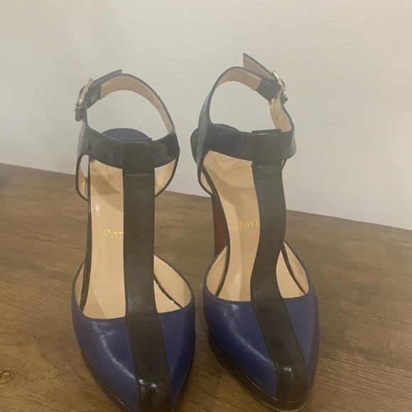 Cristian Louboutin pumps - Picture 15 of 16